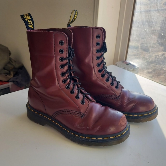 Dr. Martens Cherry Red 1490 boots - Picture 1 of 3